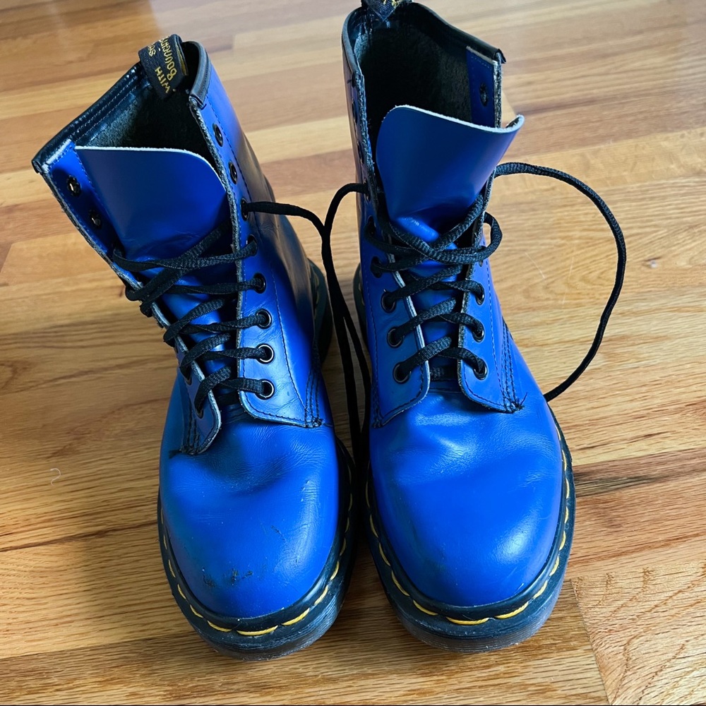 Rare Ultrablue Doc Martens 1460 smooth leather (made in England)